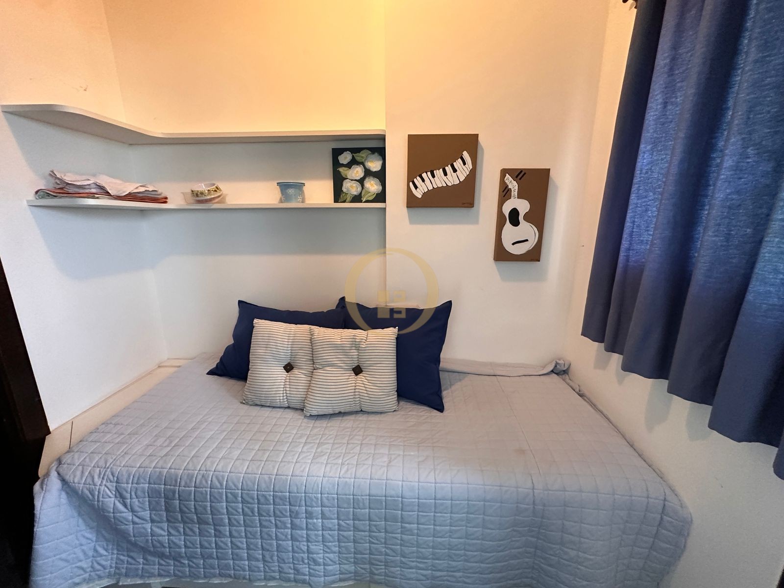 Apartamento na Praia das Pitangueiras, Guarujá - SP
