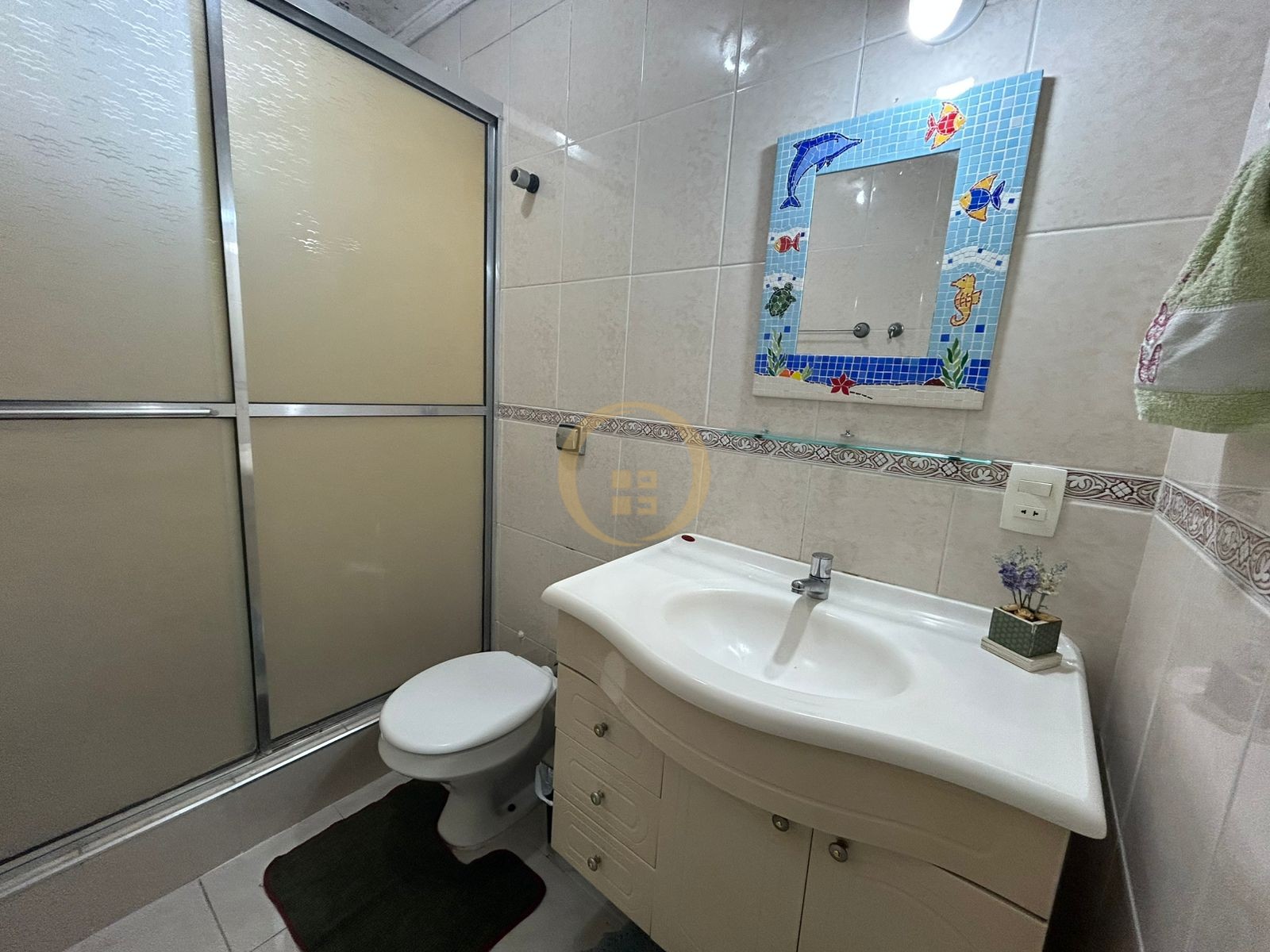 Apartamento na Praia das Pitangueiras, Guarujá - SP