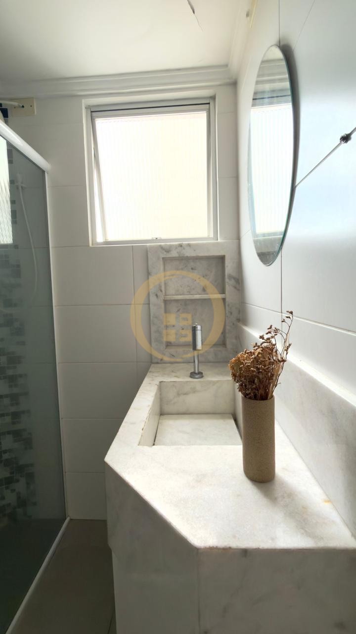 Apartamento na Praia da Enseada, Guarujá - SP