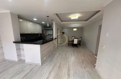 Apartamento na Praia das Pitangueiras, Guarujá - SP