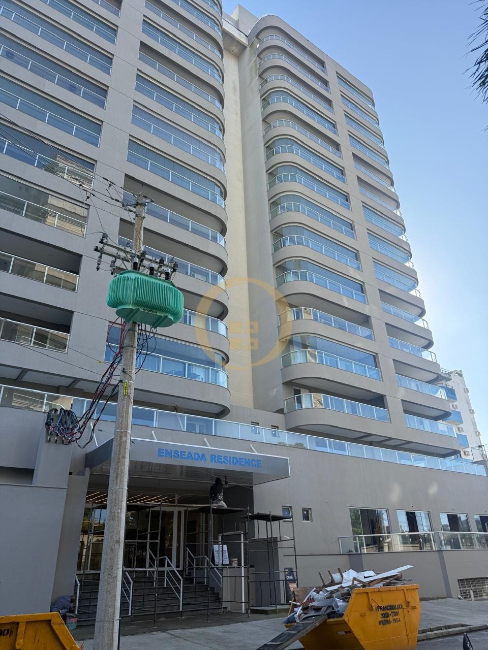 Apartamento na Praia da Enseada, Guarujá - SP