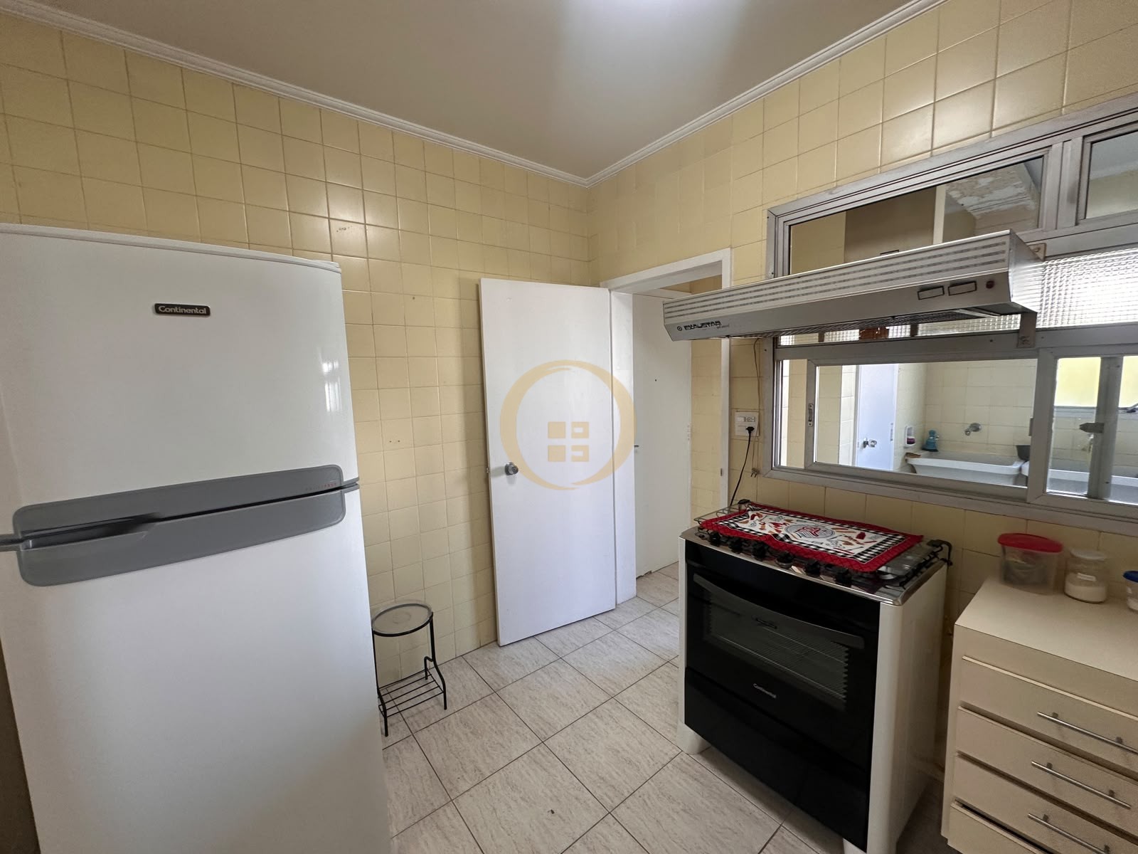 Apartamento Frente ao Mar nas Pitangueiras, Guarujá - SP