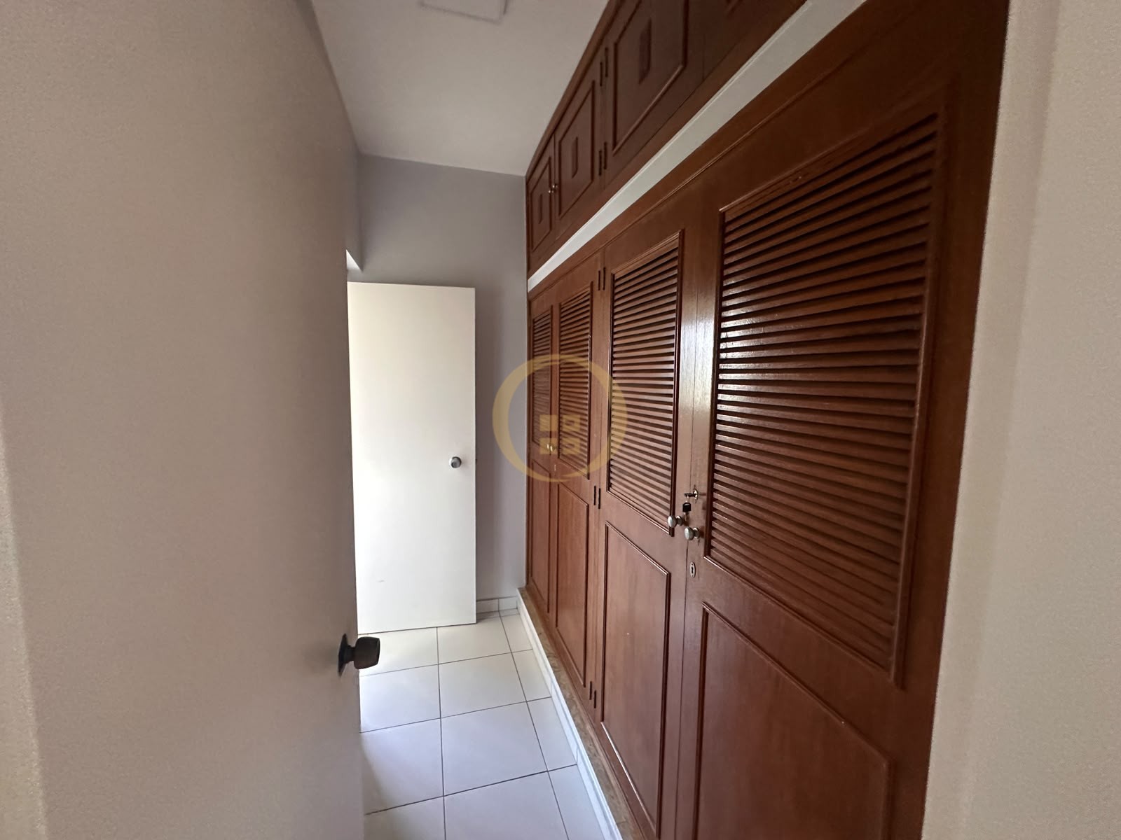 Apartamento Frente ao Mar nas Pitangueiras, Guarujá - SP