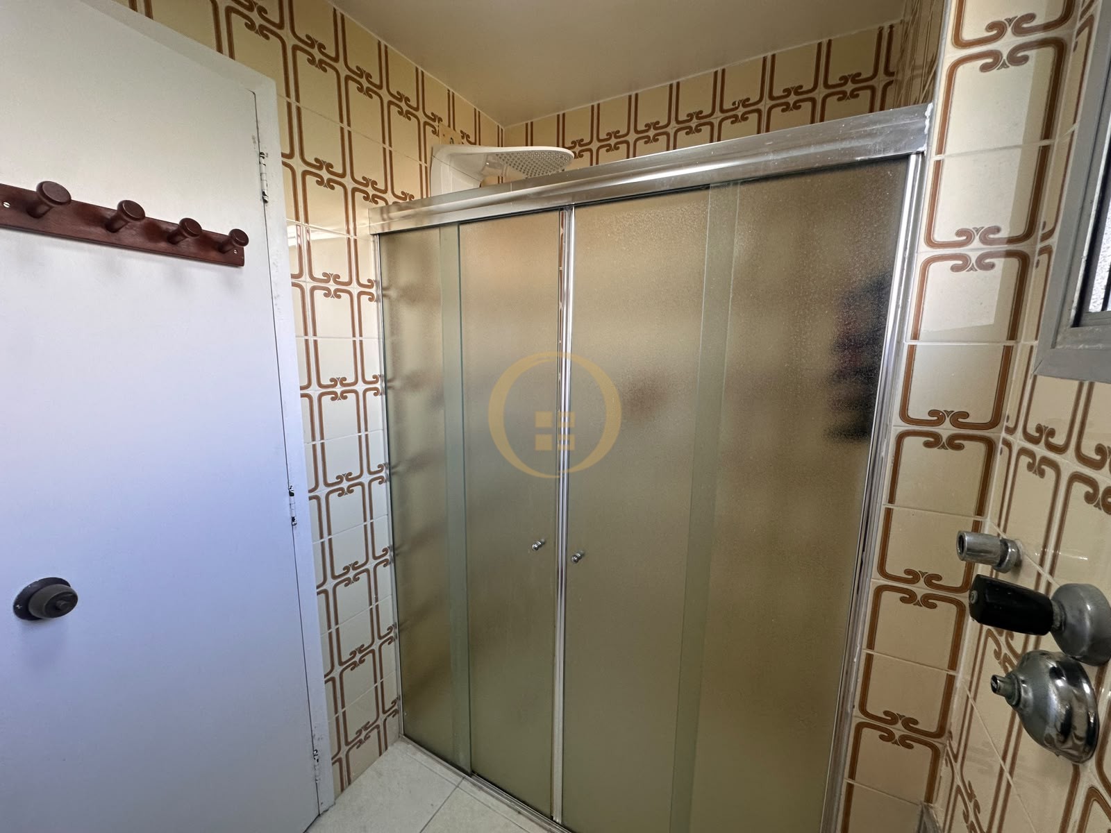 Apartamento Frente ao Mar nas Pitangueiras, Guarujá - SP