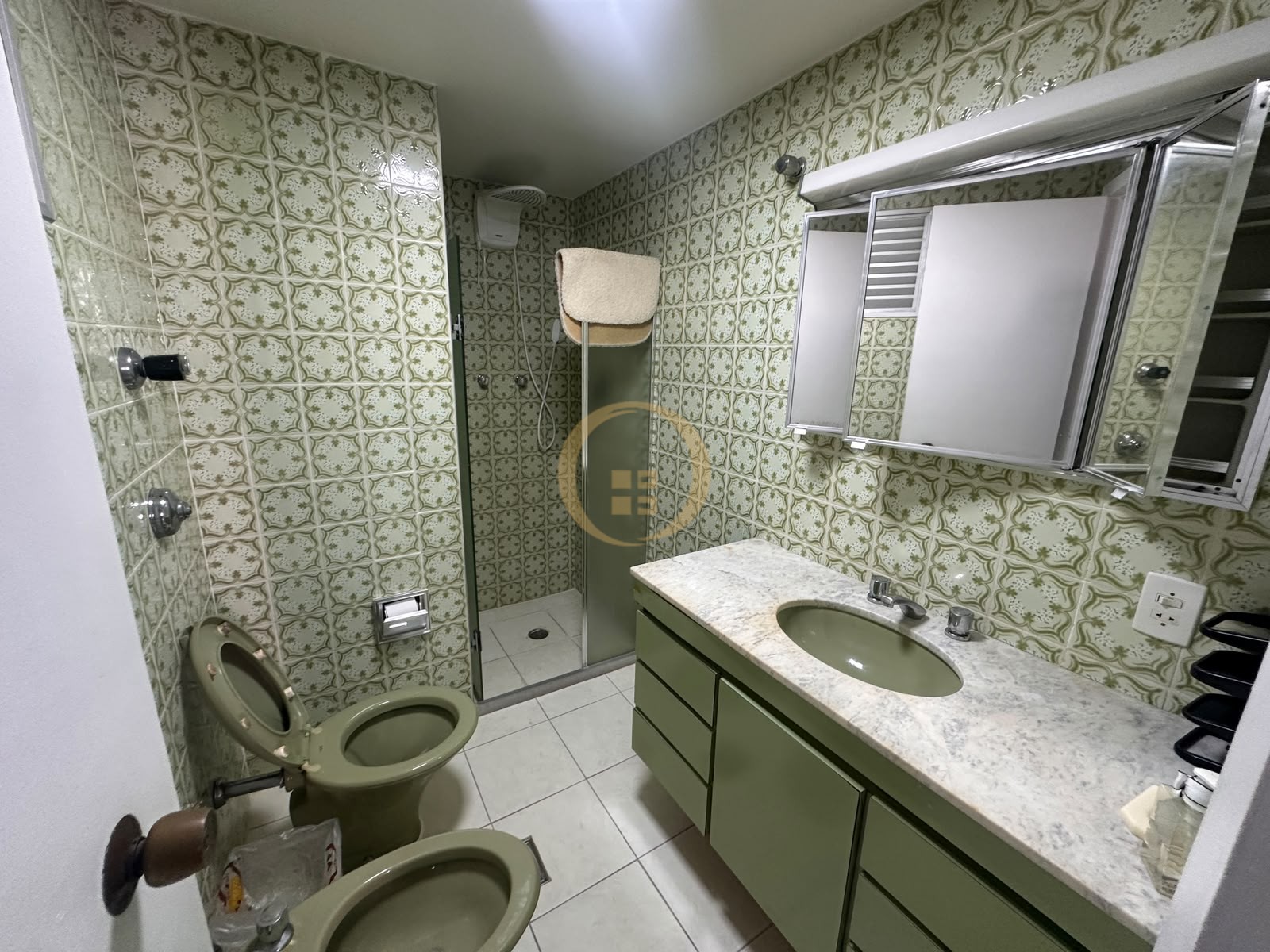 Apartamento Frente ao Mar nas Pitangueiras, Guarujá - SP
