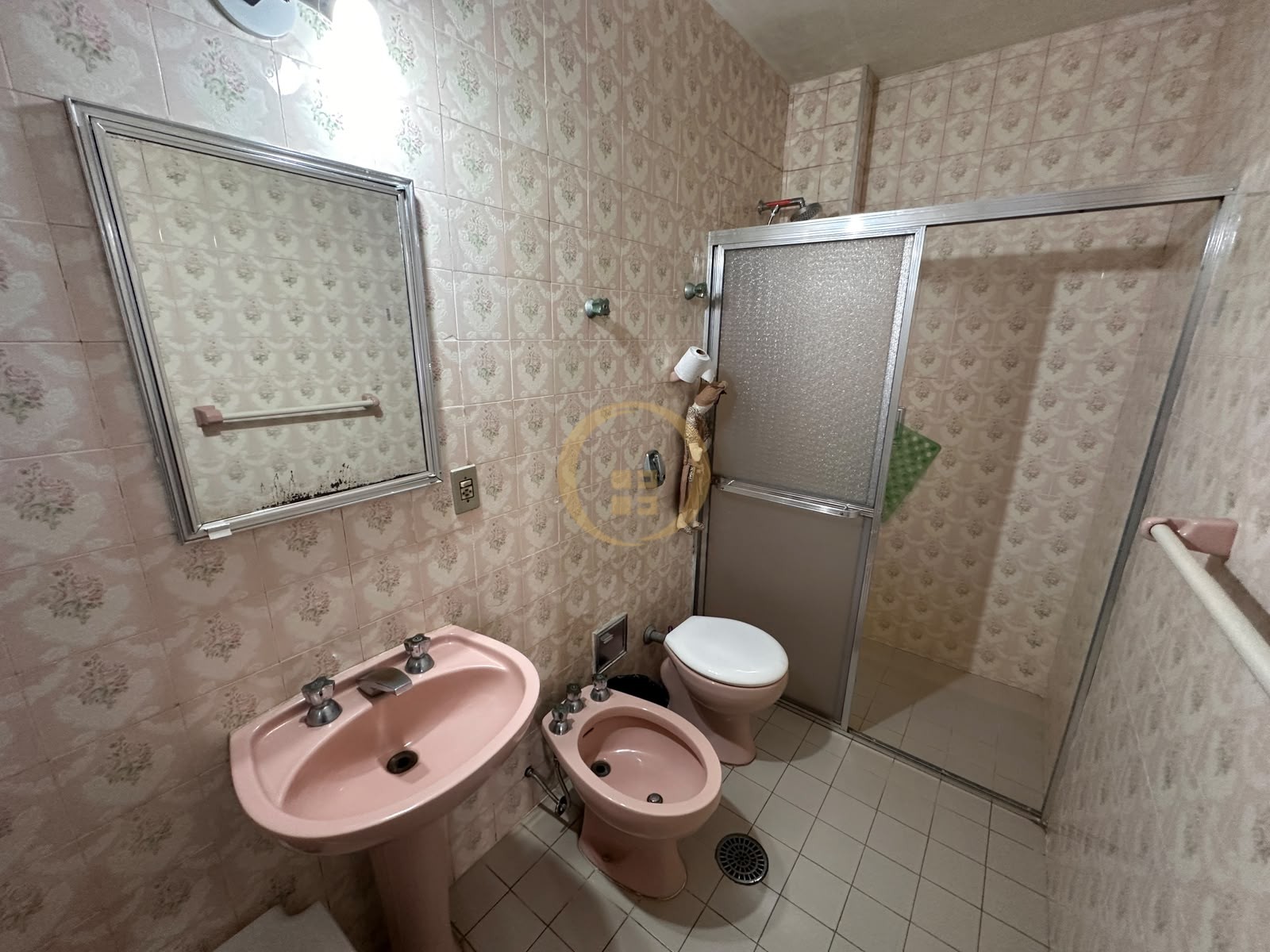 Apartamento Frente ao Mar nas Pitangueiras, Guarujá - SP