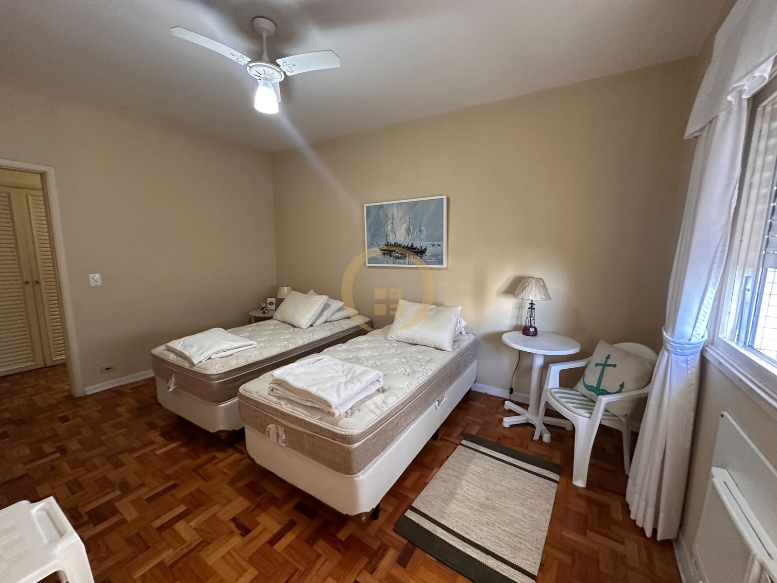 Apartamento Frente ao Mar nas Pitangueiras, Guarujá - SP