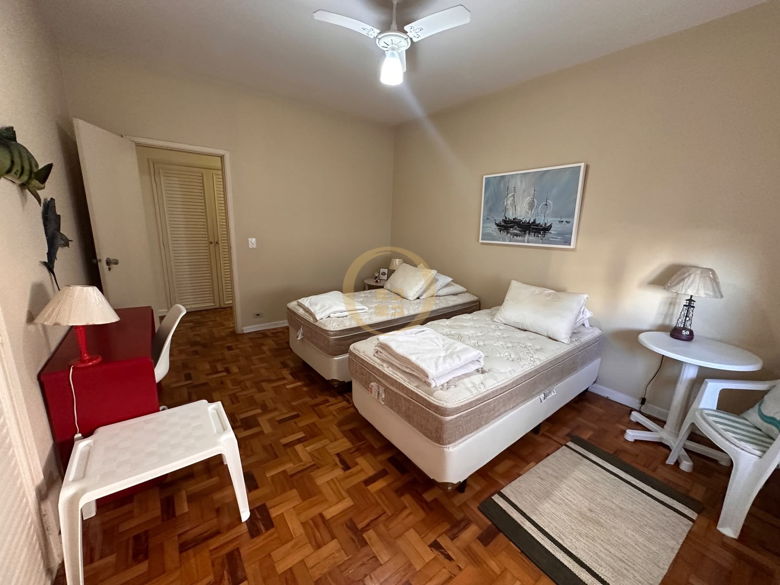 Apartamento Frente ao Mar nas Pitangueiras, Guarujá - SP