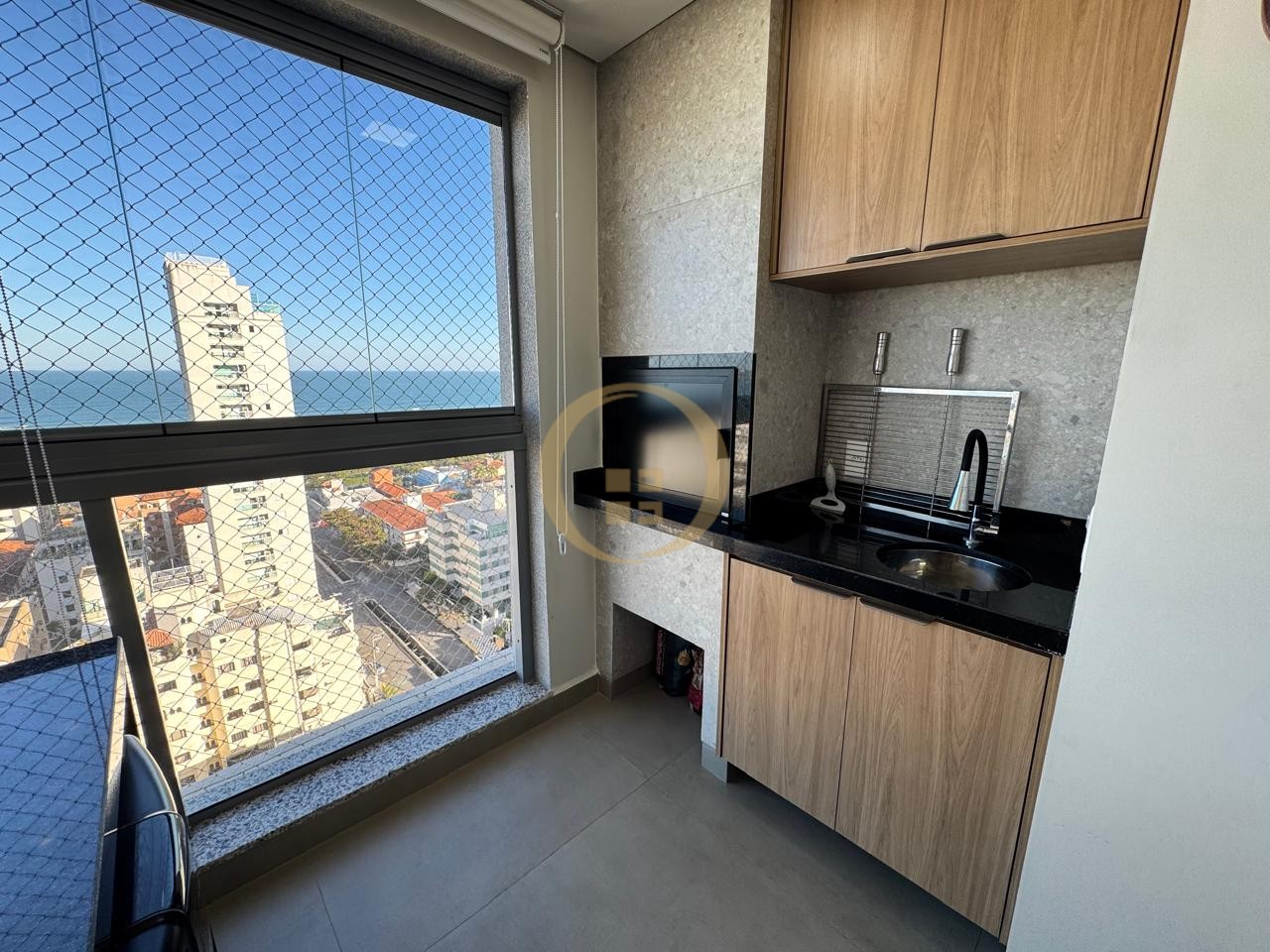 Apartamento na Praia da Enseada, Guarujá - SP