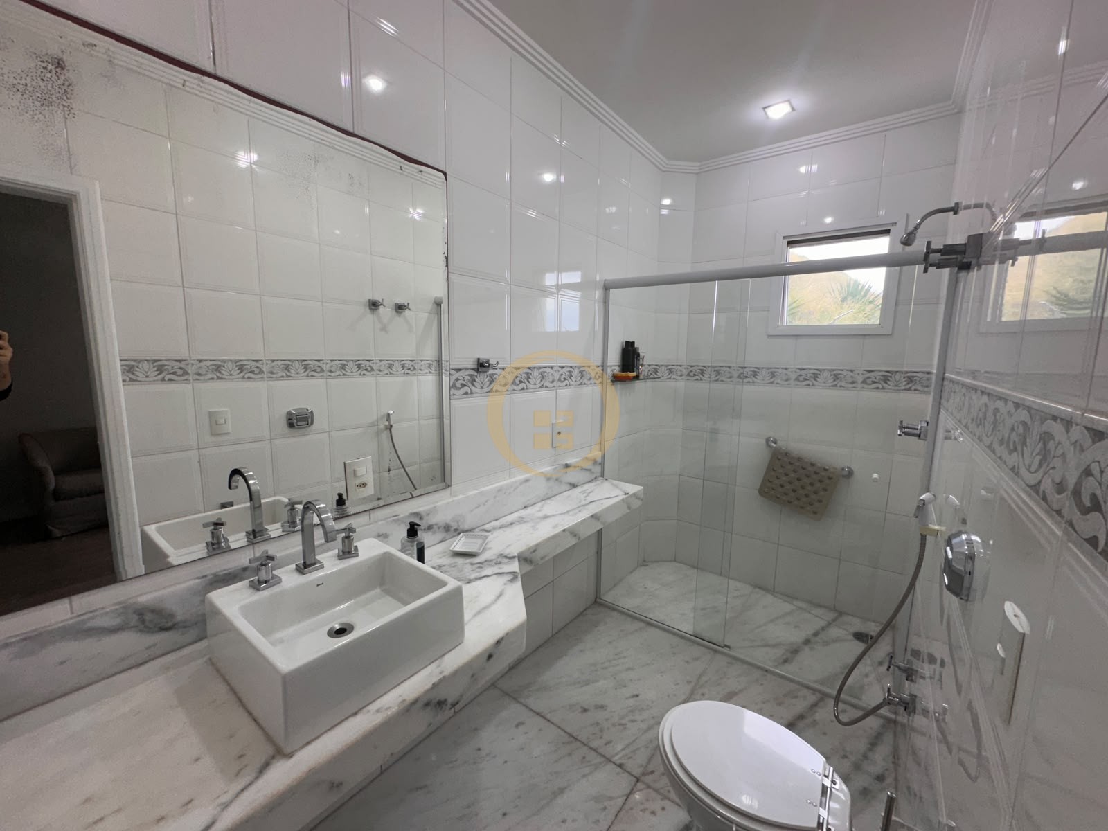 Apartamento Frente ao Mar nas Pitangueiras, Guarujá - SP