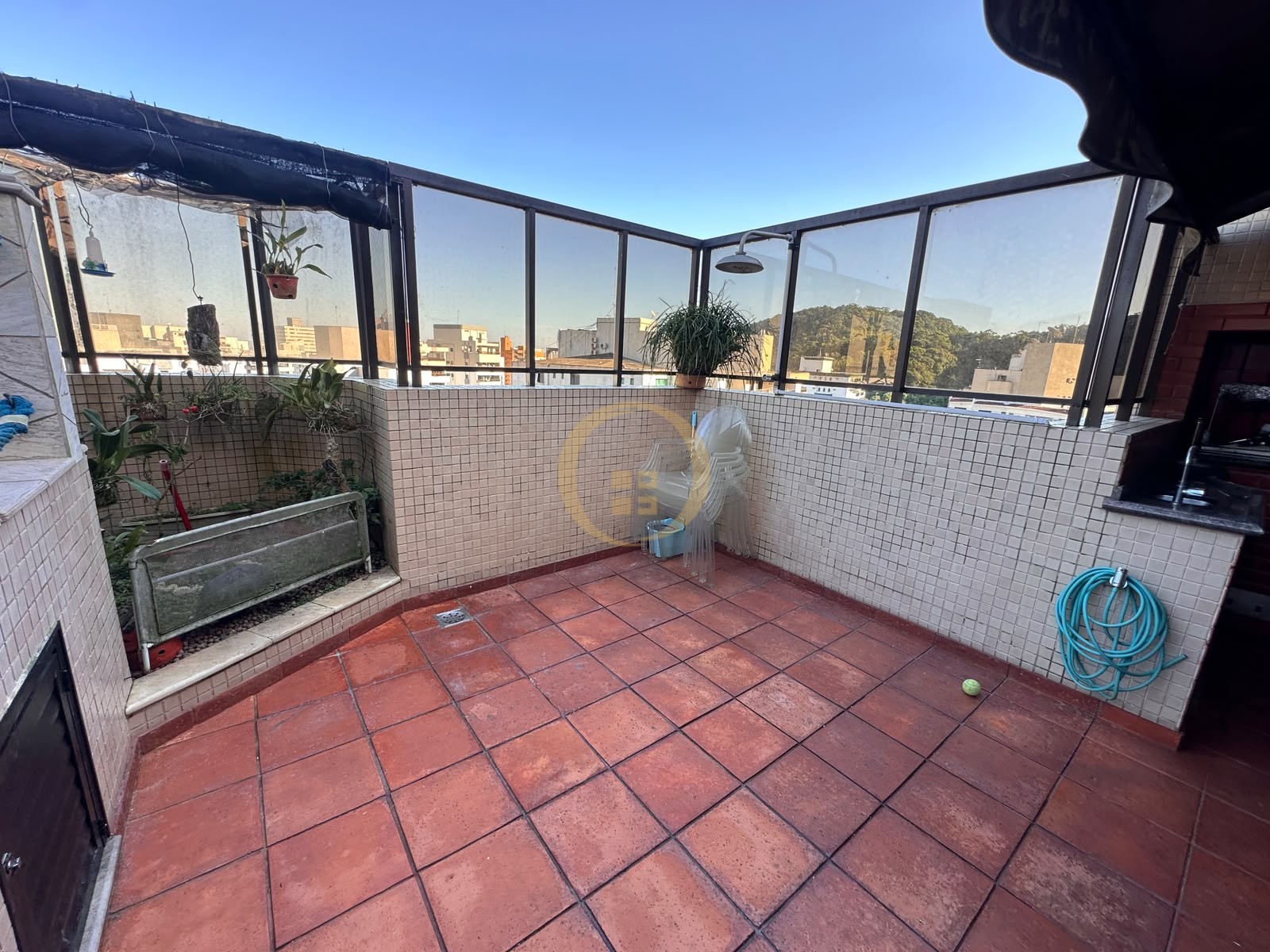 Apartamento-3-dormitorios-Pitangueiras