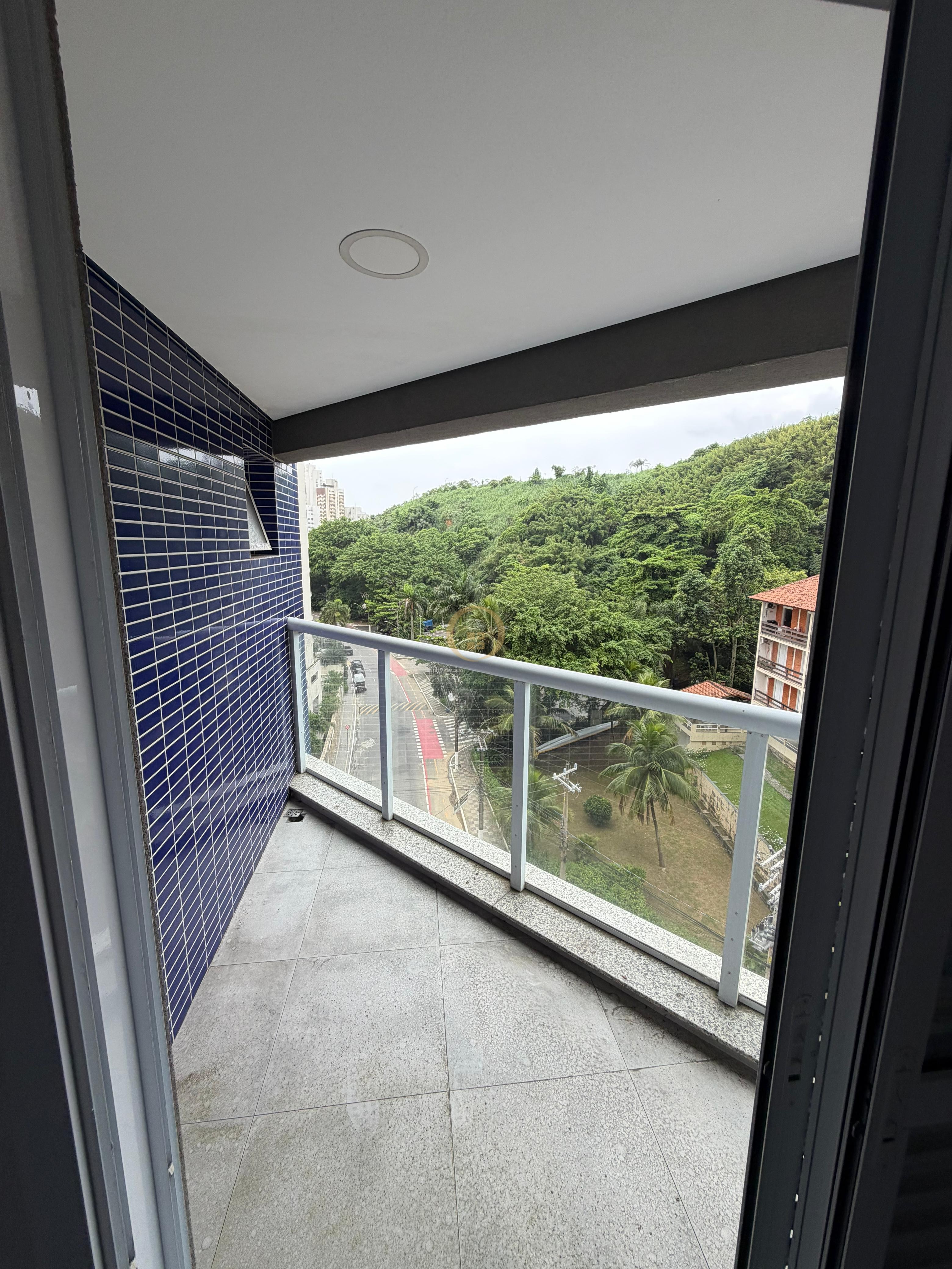 Apartamento na Praia das Astúrias, Guarujá - SP