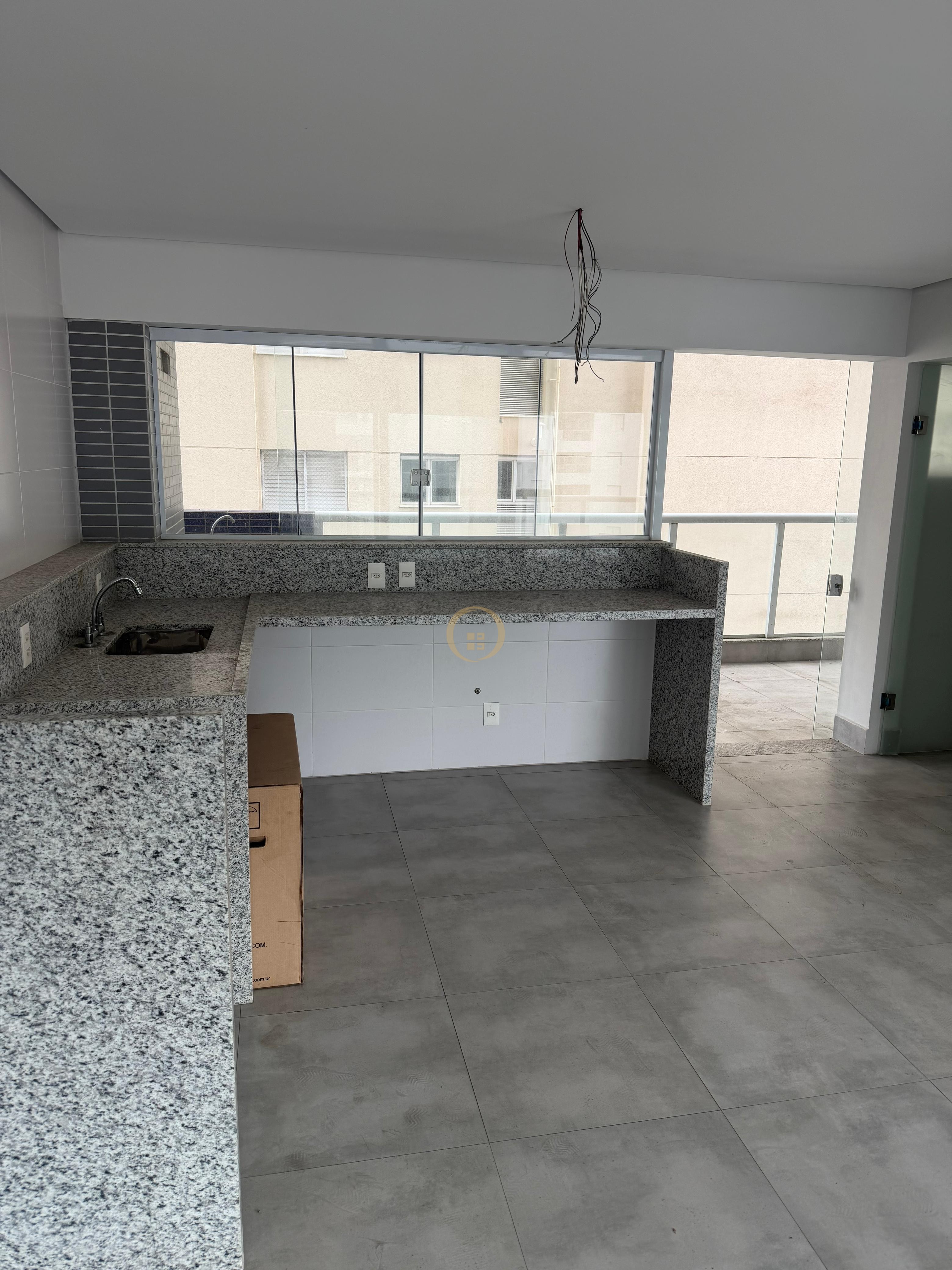 Apartamento na Praia das Astúrias, Guarujá - SP