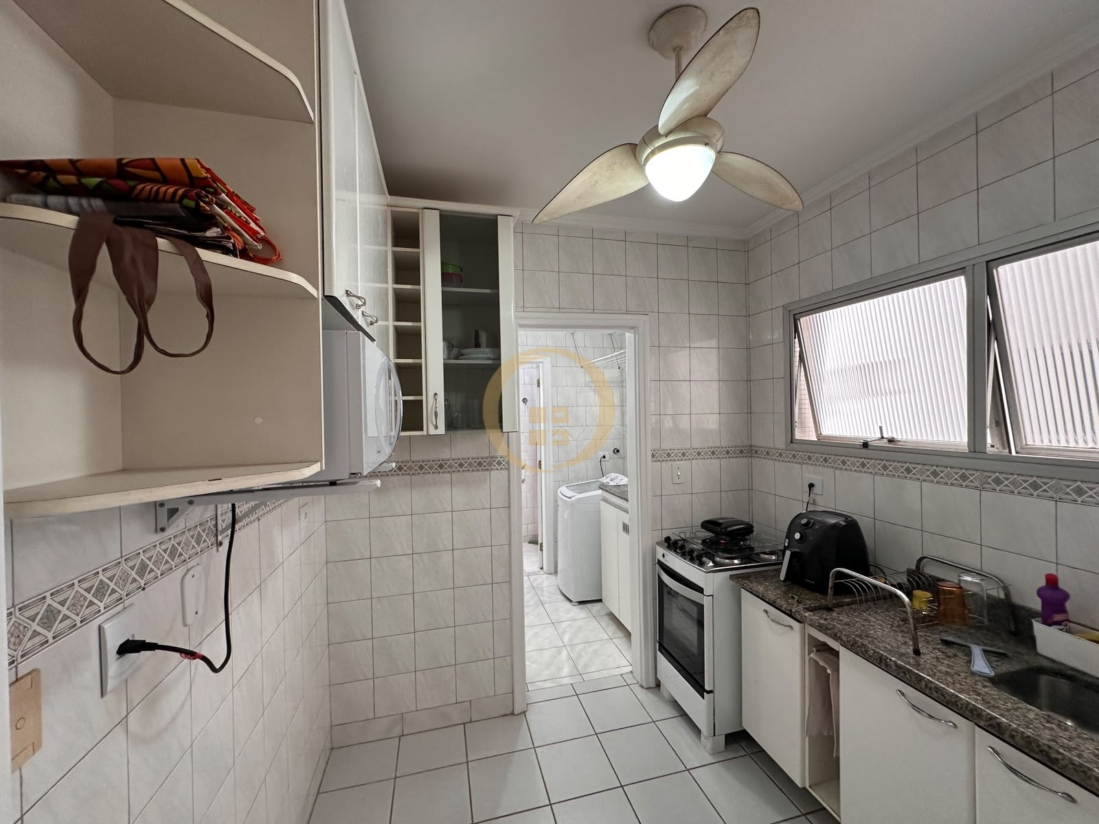 Apartamento na Praia das Astúrias, Guarujá - SP