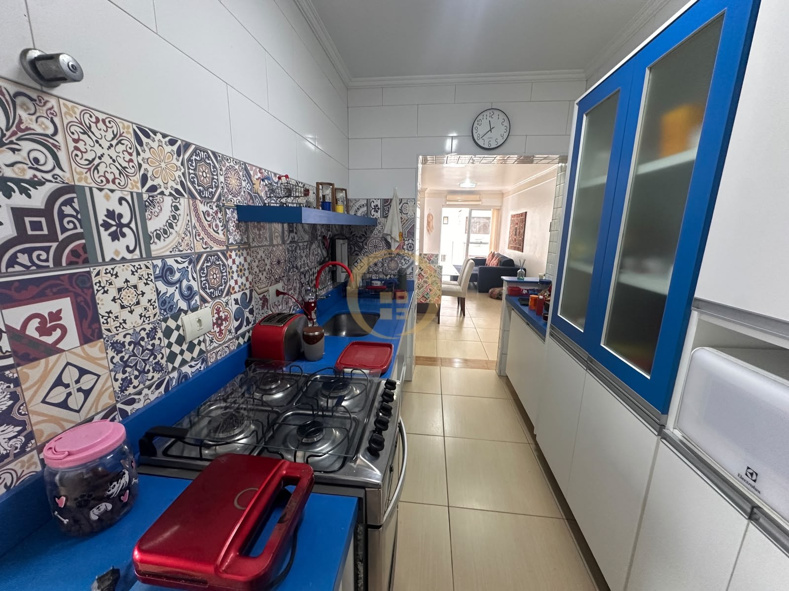 Apartamento na Praia das Pitangueiras, Guarujá - SP