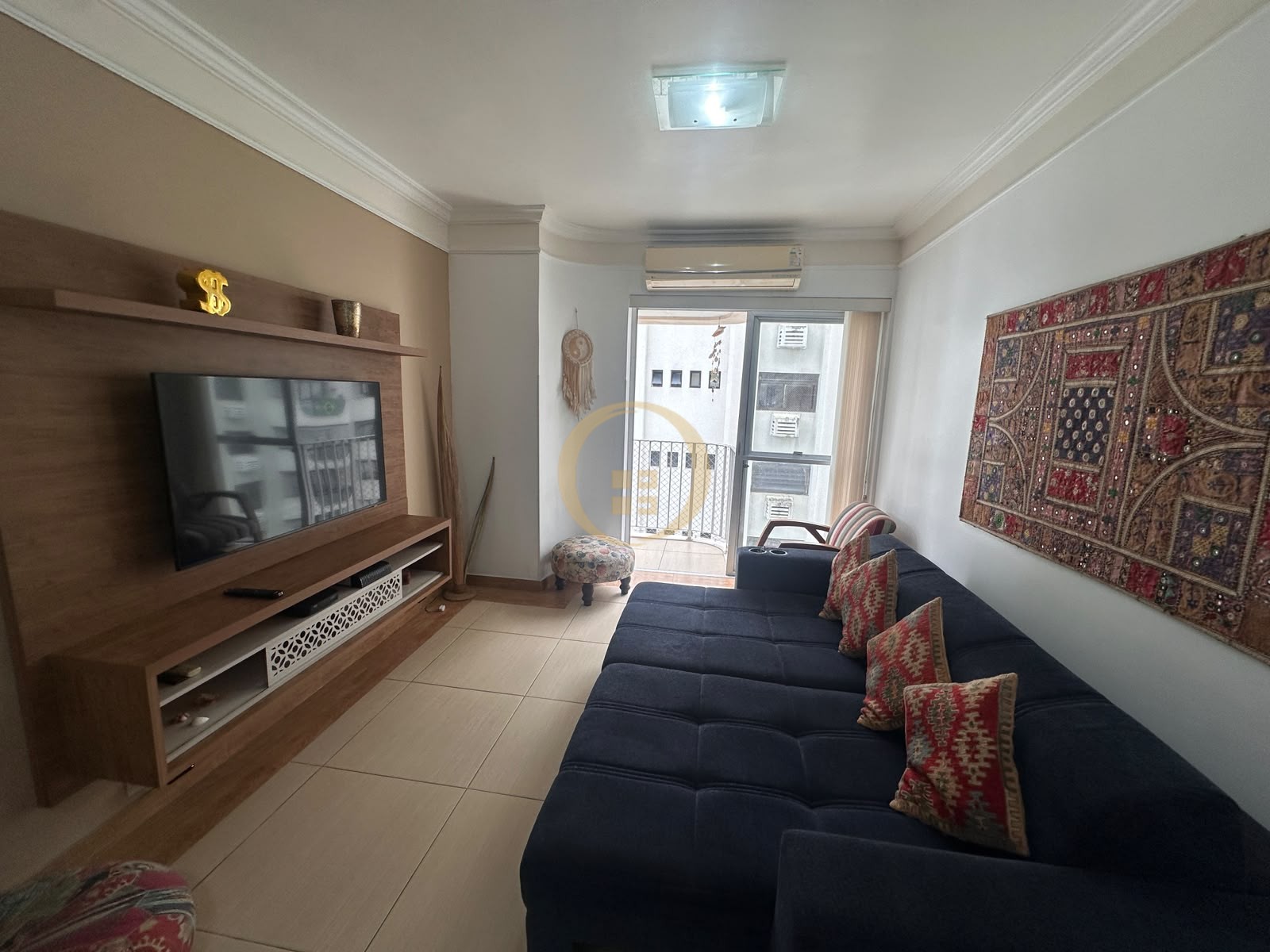 Apartamento na Praia das Pitangueiras, Guarujá - SP