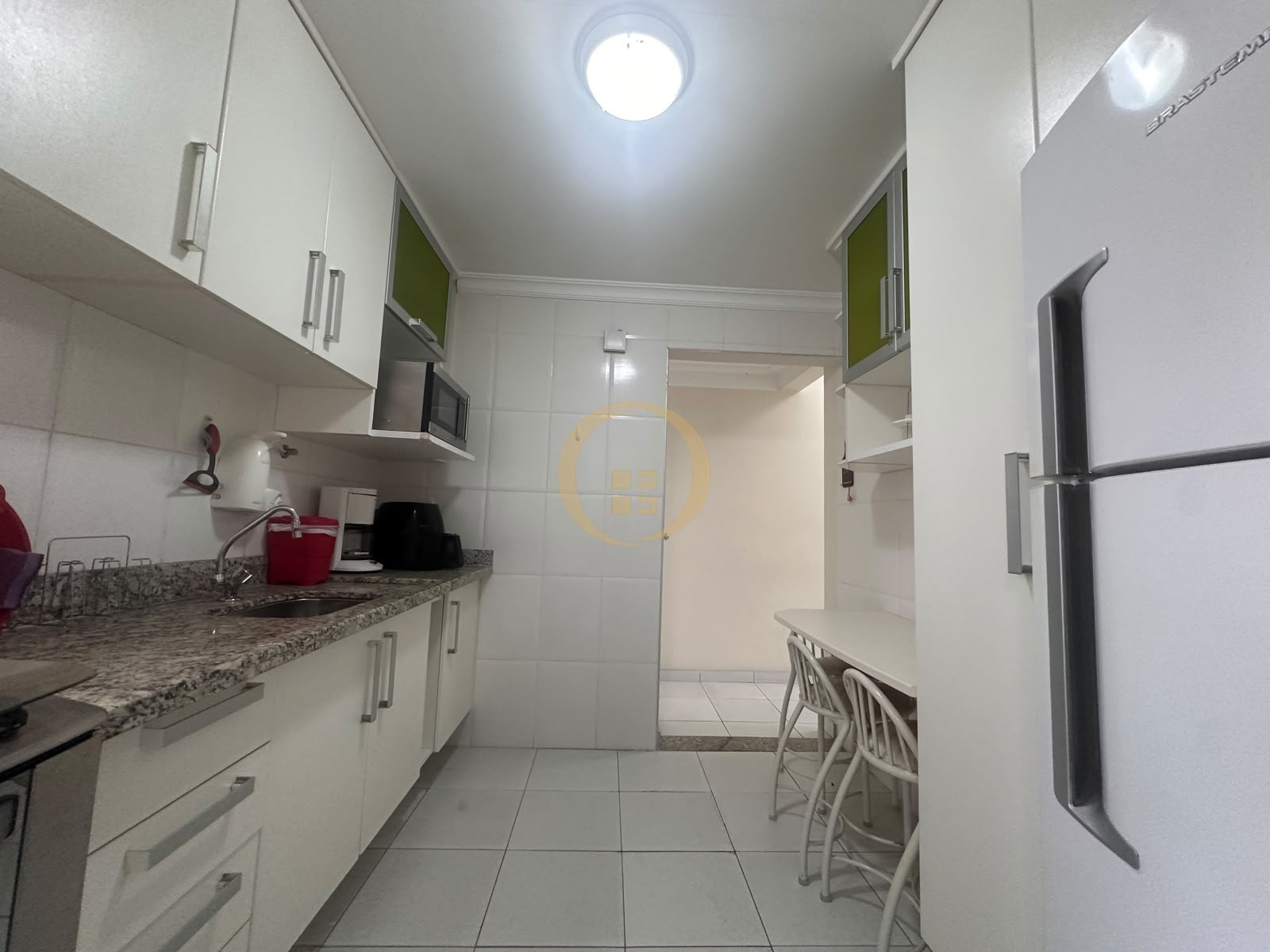 Apartamento-4-dormitorios-Pitangueiras